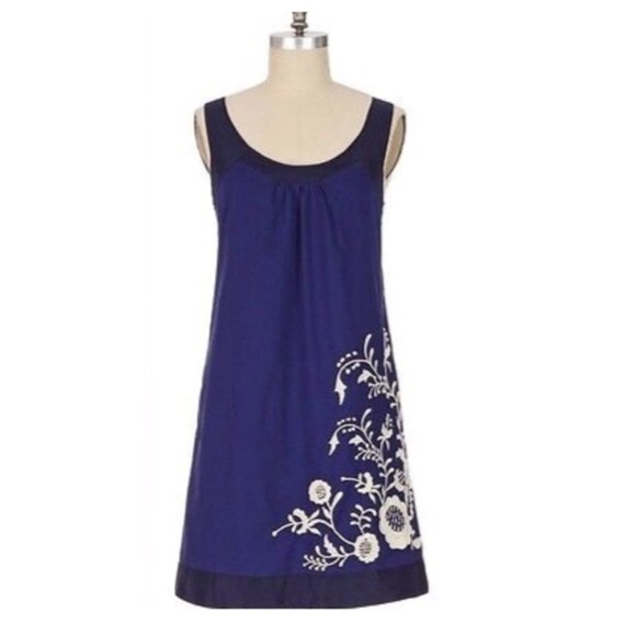 Floreat Dresses & Skirts - Anthropologie Floreat Sleeveless Shift Dress Blue White Floral Embroidery XS